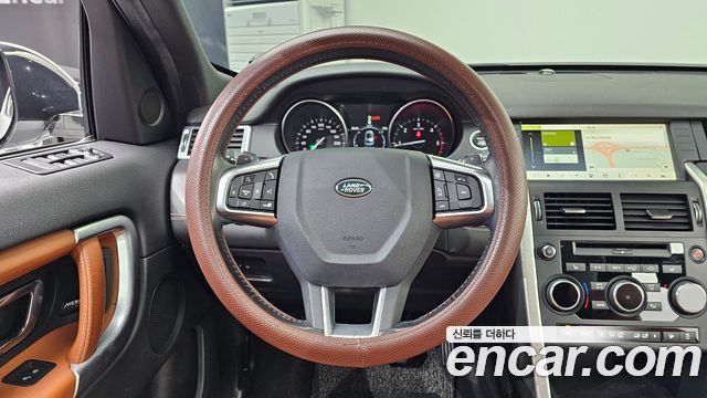 Land Rover Discovery Sport 2.0 TD4 HSE Luxury 2017 — фото 13