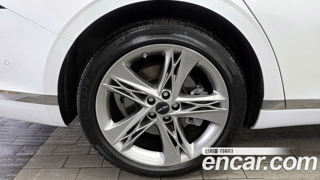 Genesis G90 (RS4) Gasoline 3.5 Turbo AWD 2025 — фото 5