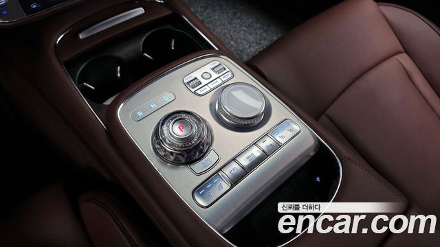 Genesis G90 (RS4) Gasoline 3.5 Turbo AWD 2025 — фото 9