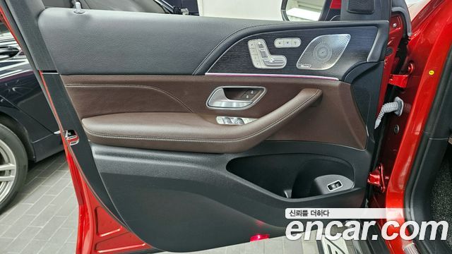Mercedes-Benz GLS-Class (X167) GLS580 4MATIC 2023 — фото 24