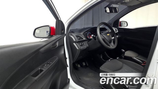 Chevrolet Spark LS 2019 — фото 10