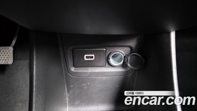 Chevrolet Spark LS 2019 — фото 13
