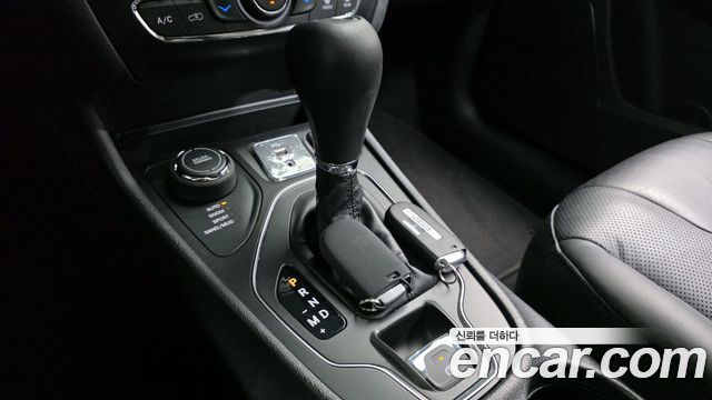 Jeep Cherokee (KL) 2.4 Longitude High AWD 2019 — фото 9