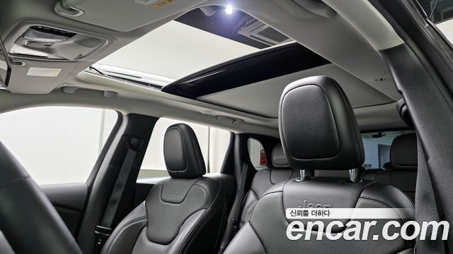 Jeep Cherokee (KL) 2.4 Longitude High AWD 2019 — фото 28