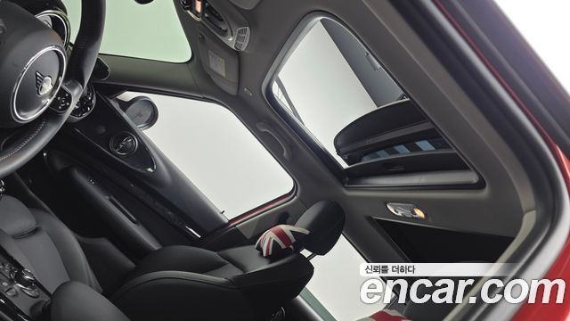 MINI Cooper S Clubman Multitione Edition 2nd 2023 — фото 23