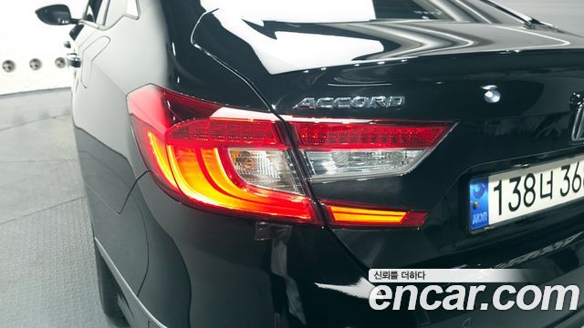 Honda Accord (X) 1.5 Turbo 2021 — фото 23