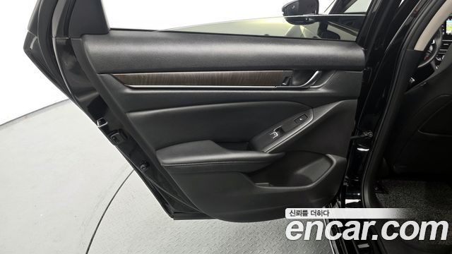Honda Accord (X) 1.5 Turbo 2021 — фото 25
