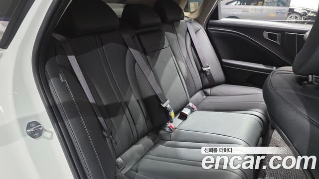 Kia K8 2.5 Gasoline 2WD Noblesse Light 2025 — фото 11