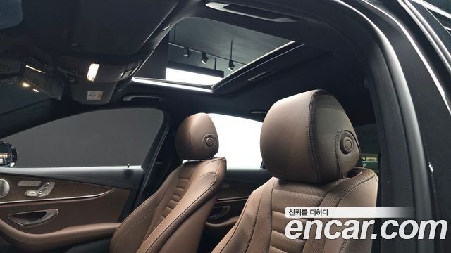Mercedes-Benz E-Class (W213) E300e 4MATIC Exclusive 2021 — фото 20