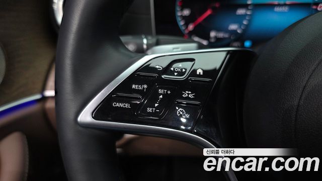 Mercedes-Benz E-Class (W213) E300e 4MATIC Exclusive 2021 — фото 21
