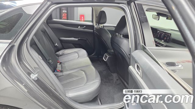 Kia K5 Hybrid (III) Trendy 2023 — фото 12