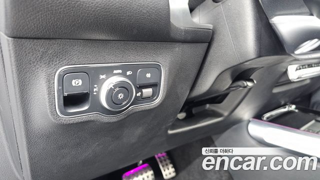 Mercedes-Benz GLB-Class (X247) AMG GLB35 4MATIC 2022 — фото 20