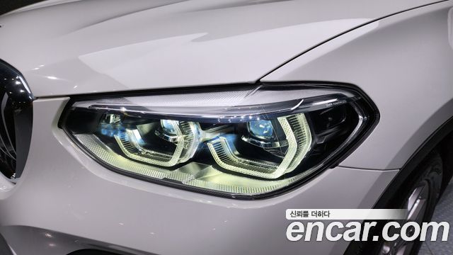 BMW X4 (G02) xDrive20i xLine 2021 — фото 23