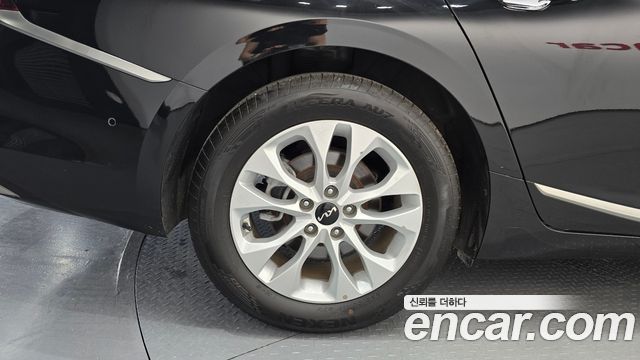 Kia K8 2.5 Gasoline 2WD Noblesse 2022 — фото 5