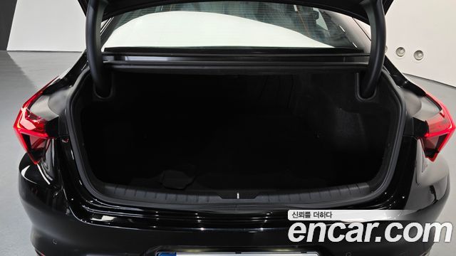 Kia K8 2.5 Gasoline 2WD Noblesse 2022 — фото 20