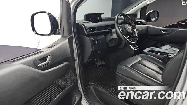 Hyundai Staria Cargo 5-Seater Modern 2023 — фото 11