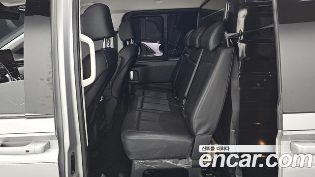 Hyundai Staria Cargo 5-Seater Modern 2023 — фото 12