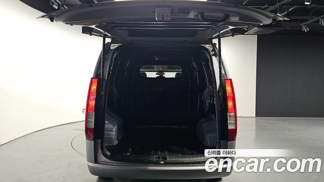 Hyundai Staria Cargo 5-Seater Modern 2023 — фото 20