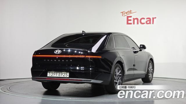 Hyundai Grandeur (GN7) 2,5 Gasoline 2WD Premium 2023 — фото 2