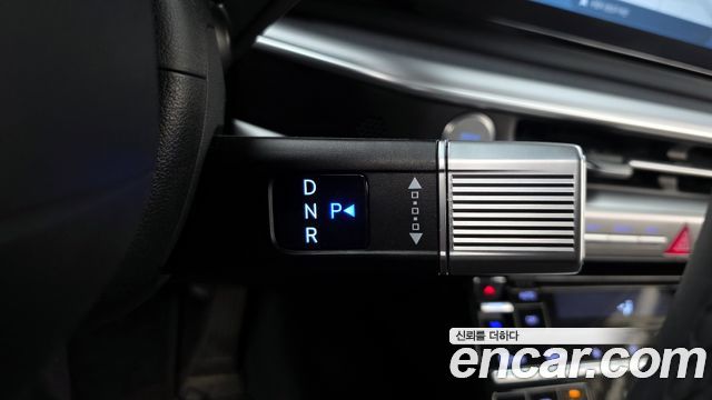 Hyundai Grandeur (GN7) 2,5 Gasoline 2WD Premium 2023 — фото 9