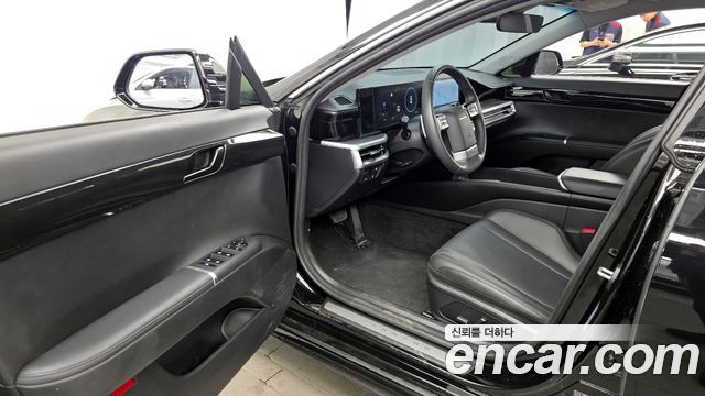 Hyundai Grandeur (GN7) 2,5 Gasoline 2WD Premium 2023 — фото 10