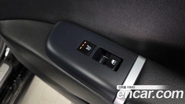 Hyundai Grandeur (GN7) 2,5 Gasoline 2WD Premium 2023 — фото 19
