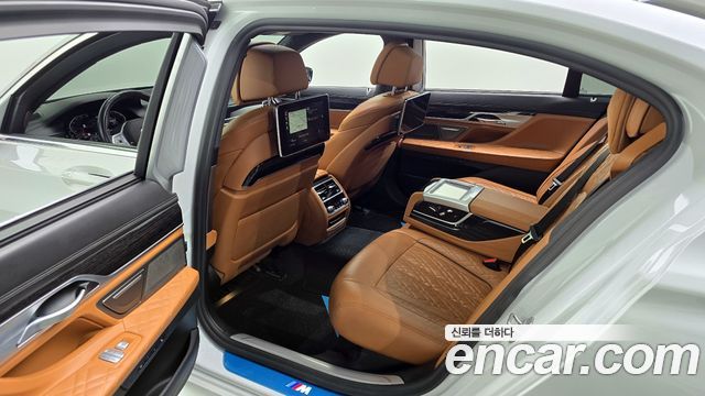 BMW 7 Series (G11) 740Li xDrive M Sport Package 2021 — фото 11