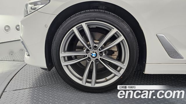 BMW 5 Series (G30) 520i Luxury 2020 — фото 5