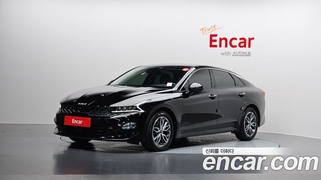 Kia K5 (III) 2.0 Noblesse 2023 — фото 1