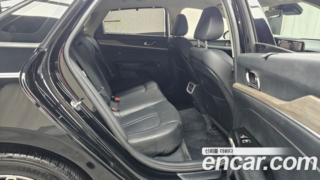 Kia K5 (III) 2.0 Noblesse 2023 — фото 11