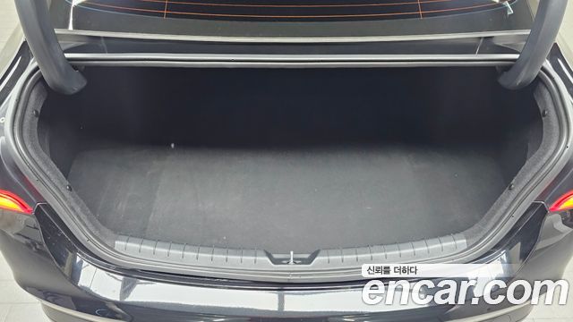 Kia K5 (III) 2.0 Noblesse 2023 — фото 17