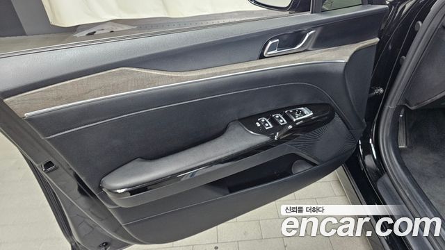 Kia K5 (III) 2.0 Noblesse 2023 — фото 24