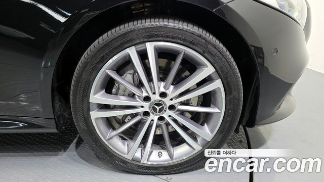 Mercedes-Benz CLS-Class (C257) CLS400d 4MATIC 2019 — фото 21