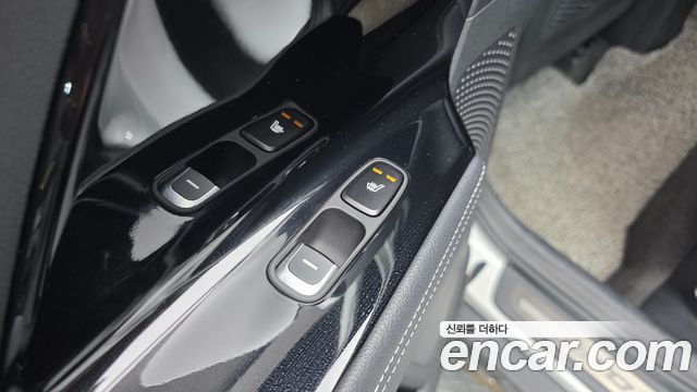 Kia Niro 1.6 HEV Noblesse Special 2021 — фото 18