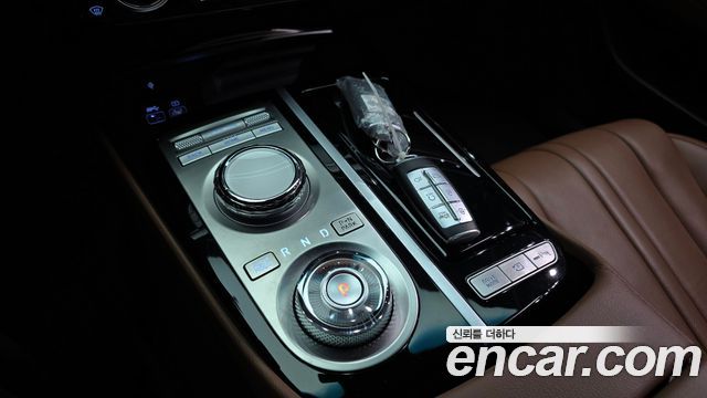 Genesis G80 (RG3) Gasoline 2.5 Turbo AWD 2023 — фото 9