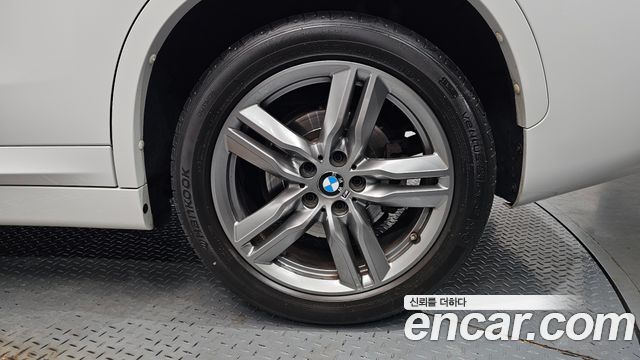 BMW X1 (F48) xDrive 20i M Sport 2022 — фото 21
