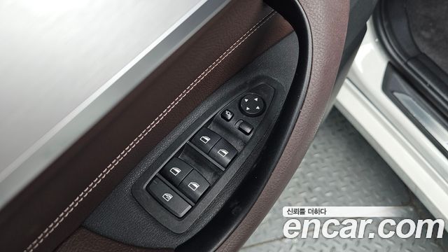 BMW X1 (F48) xDrive 20i M Sport 2022 — фото 27