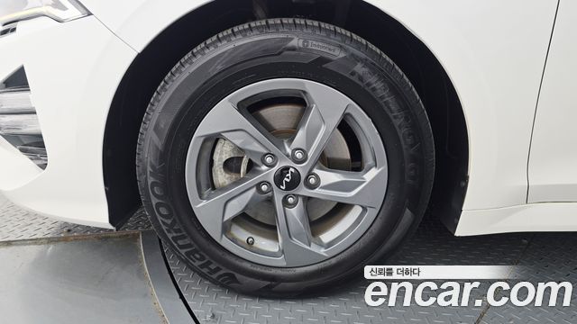 Kia K5 (III) 2.0 LPI(Renter car) Strandard 2022 — фото 5
