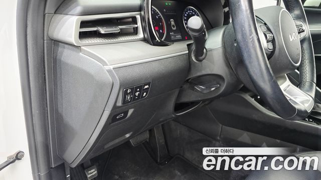 Kia K5 (III) 2.0 LPI(Renter car) Strandard 2022 — фото 15