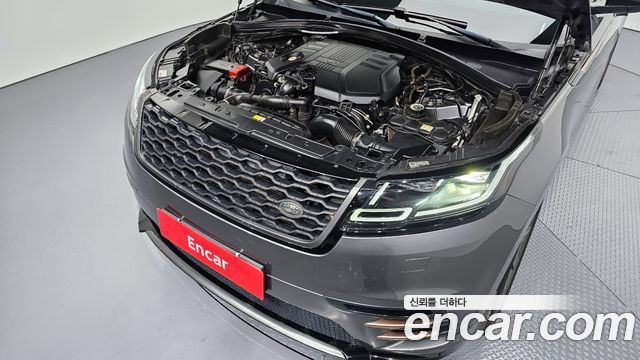Land Rover Range Rover Velar 3.0 D300 R-Dynamic SE 2018 — фото 6