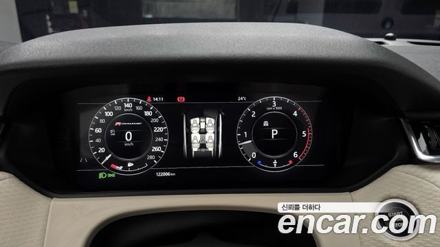 Land Rover Range Rover Velar 3.0 D300 R-Dynamic SE 2018 — фото 8
