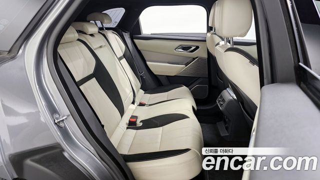 Land Rover Range Rover Velar 3.0 D300 R-Dynamic SE 2018 — фото 12