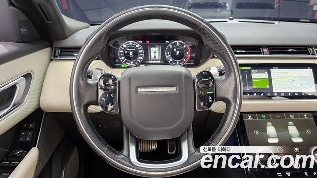 Land Rover Range Rover Velar 3.0 D300 R-Dynamic SE 2018 — фото 13