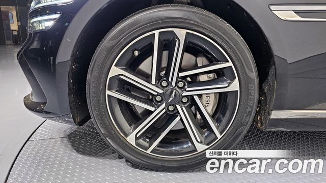 Genesis G80 (RG3) Gasoline 3.5 Turbo AWD 2025 — фото 5