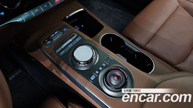 Genesis GV70 2.5T Gasoline 2WD 2023 — фото 9