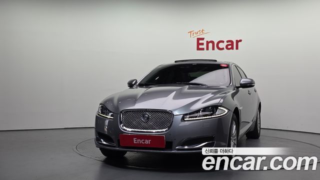 Jaguar XF 2.0 Luxury X250 2013 — фото 3
