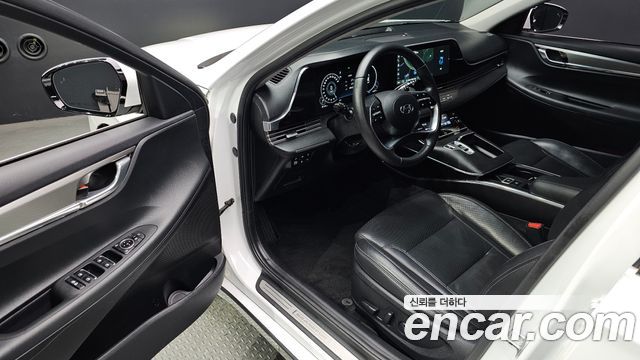 Hyundai Grandeur (IG) 2.5 Premium 2023 — фото 10