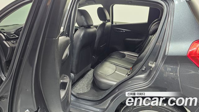 Chevrolet Spark Premier 2019 — фото 26