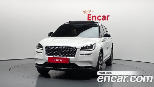 Lincoln Corsair 2.0 Reserve AWD 2022 — фото 3