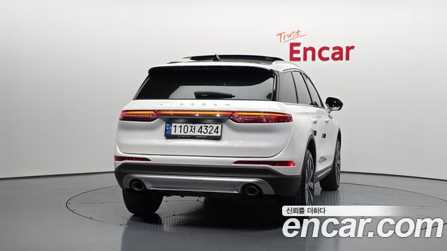 Lincoln Corsair 2.0 Reserve AWD 2022 — фото 4